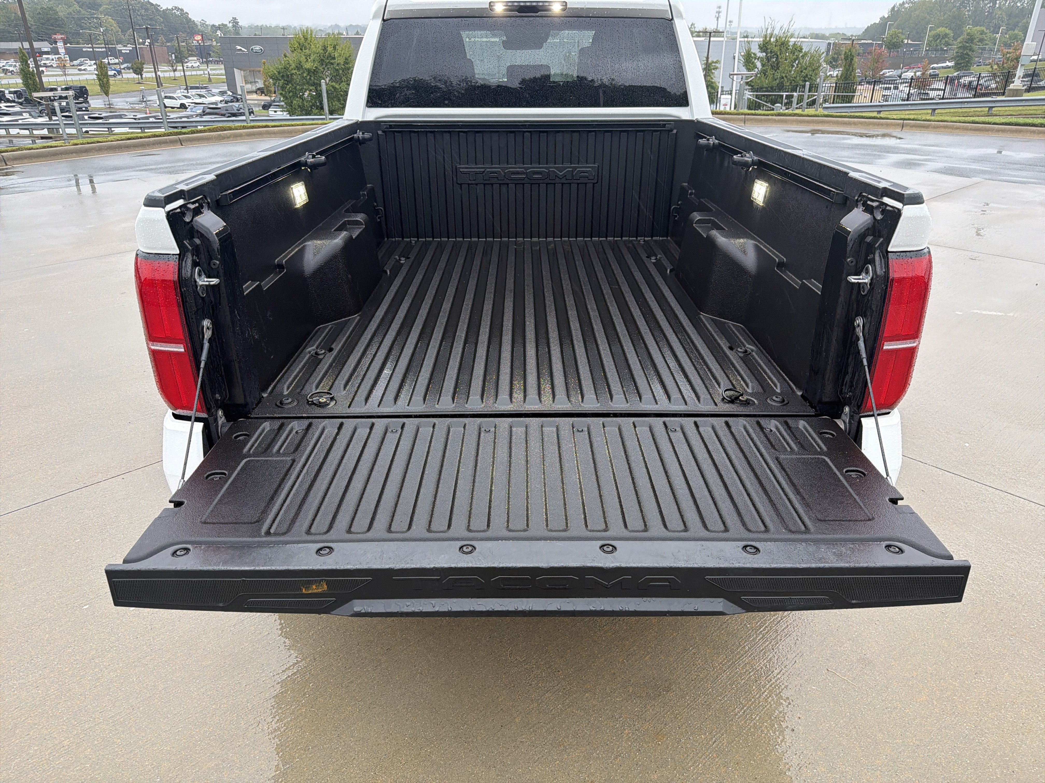 Used 2024 Toyota Tacoma TRD Sport RWD image 31