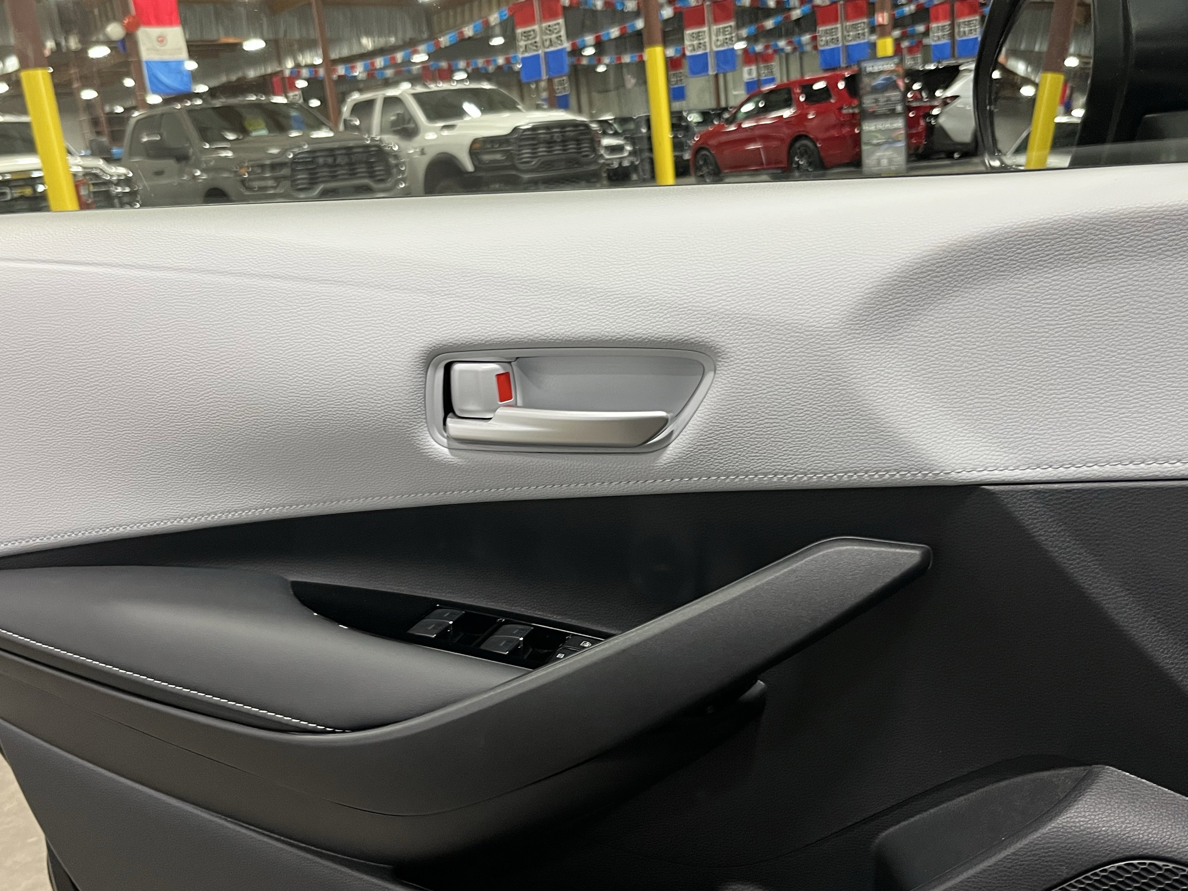 Used 2024 Toyota Corolla SE FWD image 25