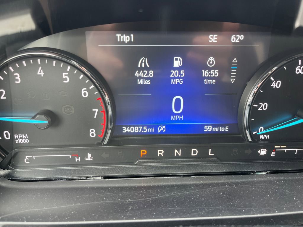 Used 2021 Ford Explorer XLT image 3