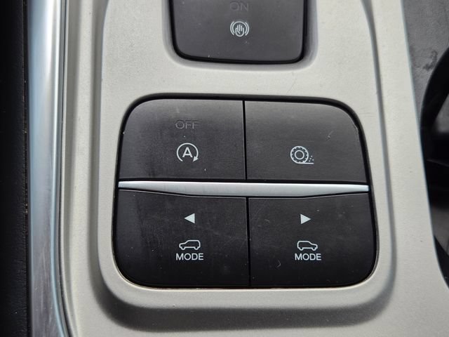 Used 2024 Ford Explorer Limited w/ Limited Technology Package RWD image 36