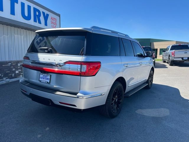 Used 2019 Lincoln Navigator Premiere AWD/4WD image 11