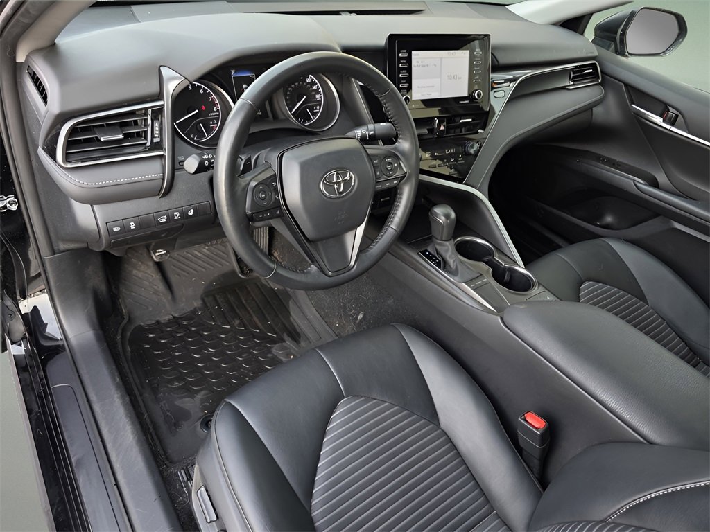 Used 2024 Toyota Camry SE w/ Cold Weather Package image 21