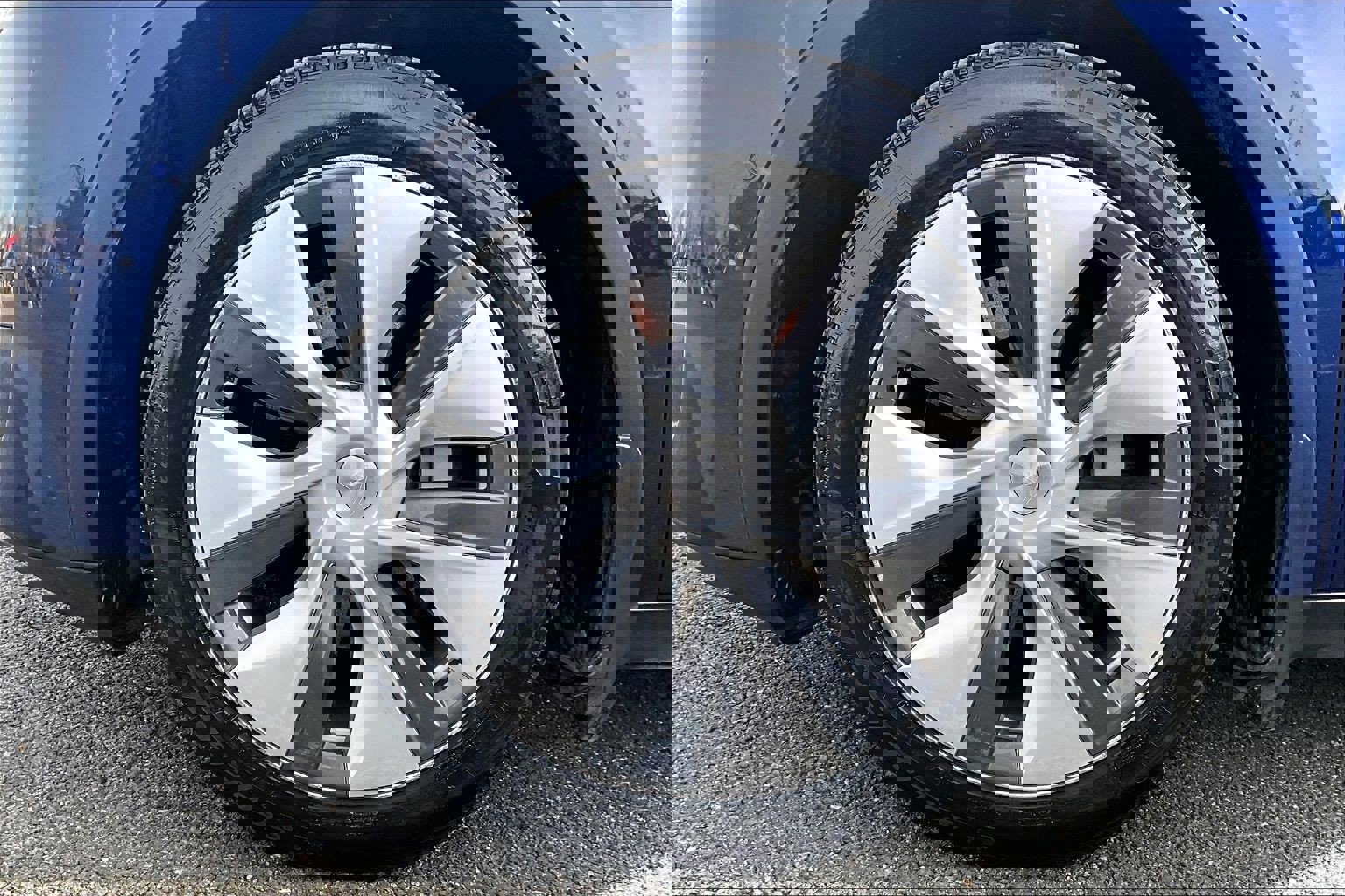 Used 2021 Tesla Model Y Long Range image 8