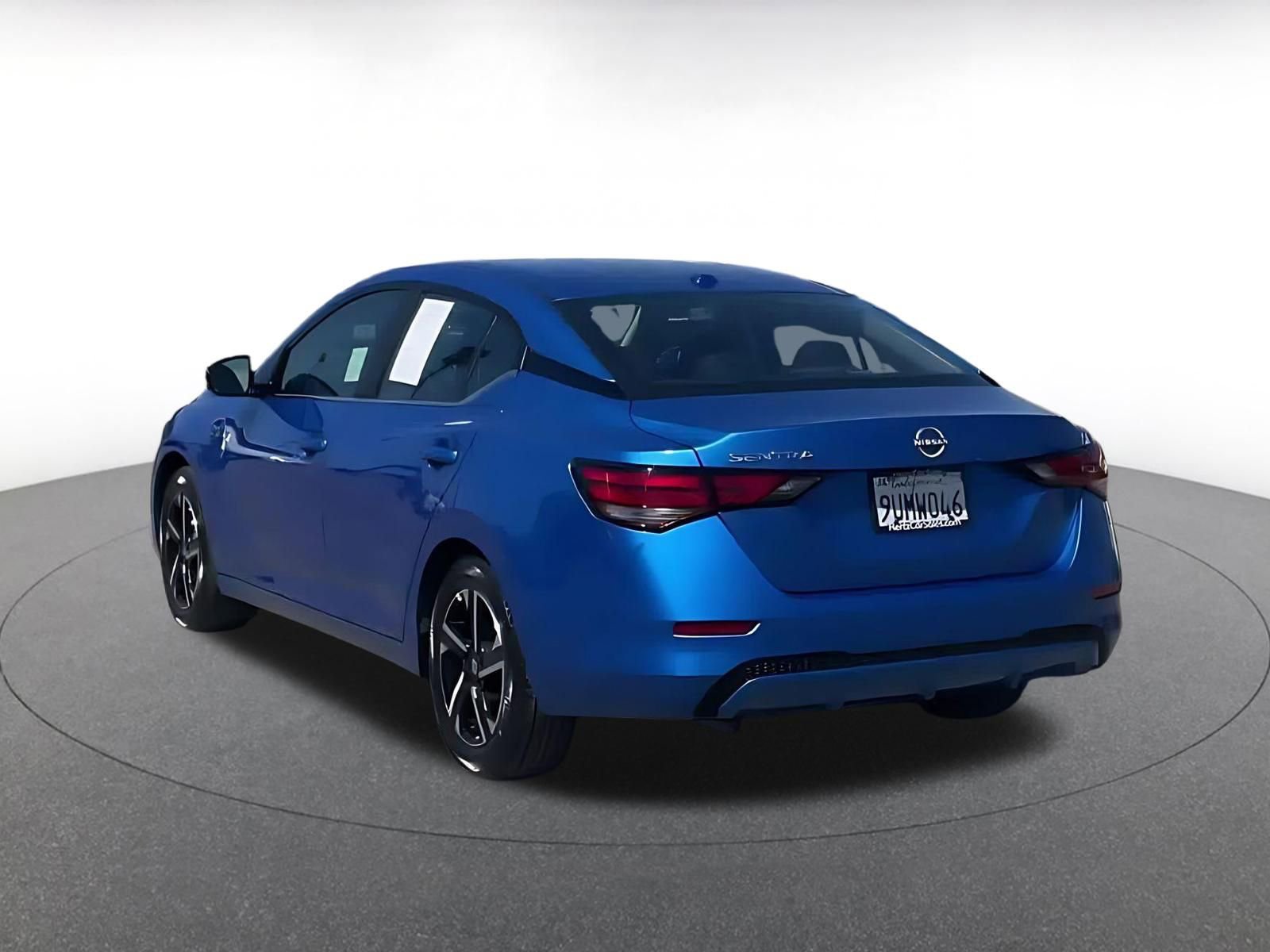 Used 2025 Nissan Sentra SV image 11