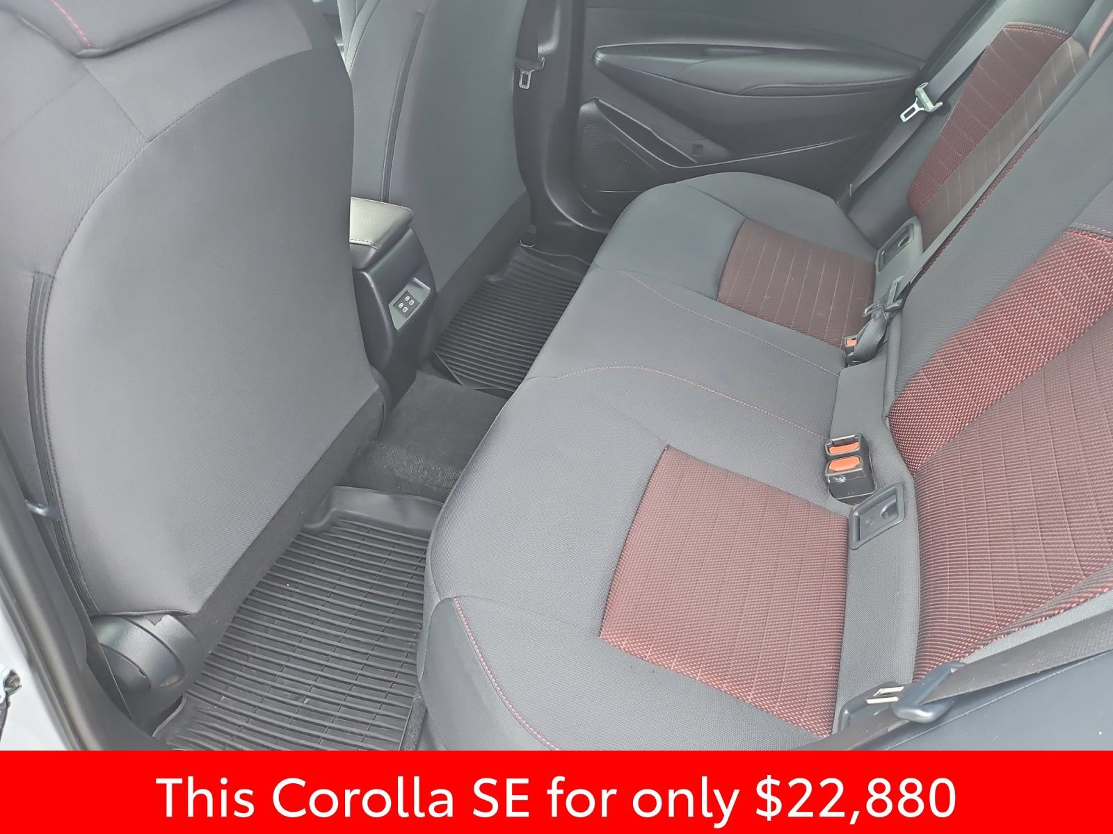 Used 2023 Toyota Corolla SE FWD image 33