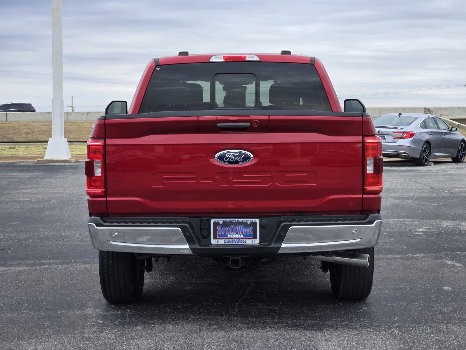 Used 2022 Ford F150 XLT w/ Equipment Group 302A High image 8