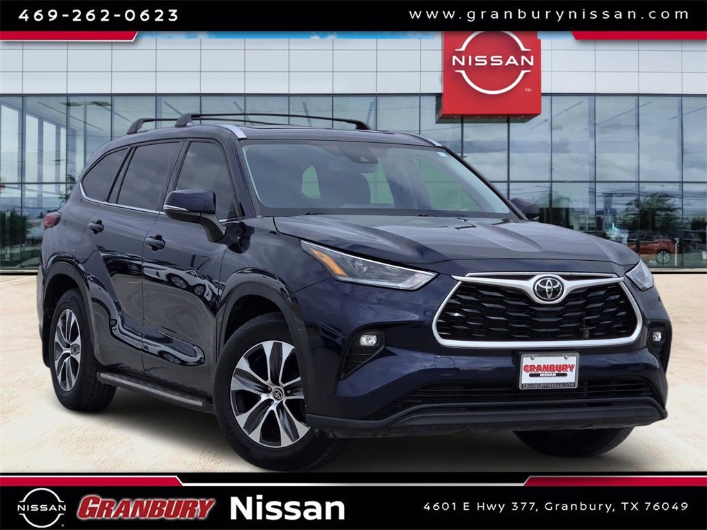 Used 2021 Toyota Highlander XLE image 1