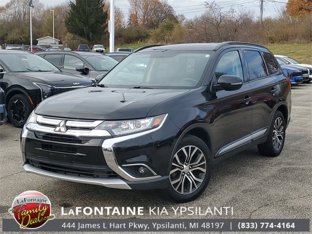 Used 2016 Mitsubishi Outlander SEL image 29