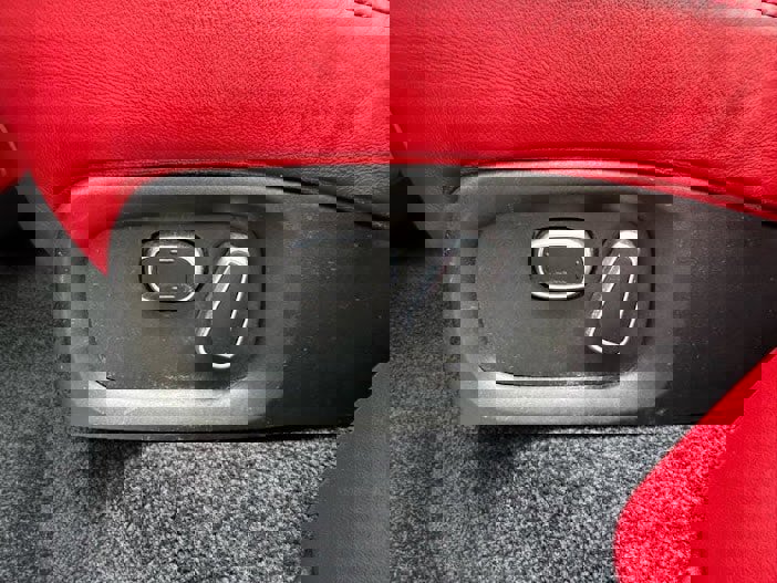 Used 2015 Land Rover Range Rover Autobiography image 26