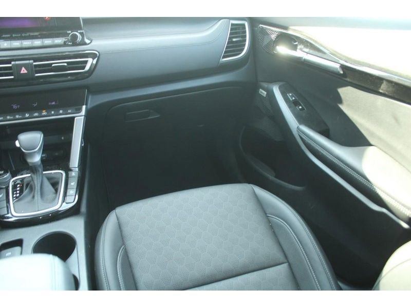 Used 2023 Kia Seltos SX AWD/4WD image 17
