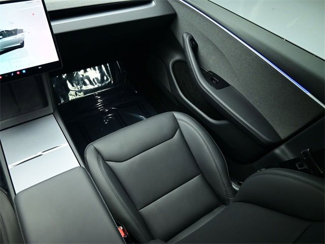 Used 2025 Tesla Model 3 Long Range image 8