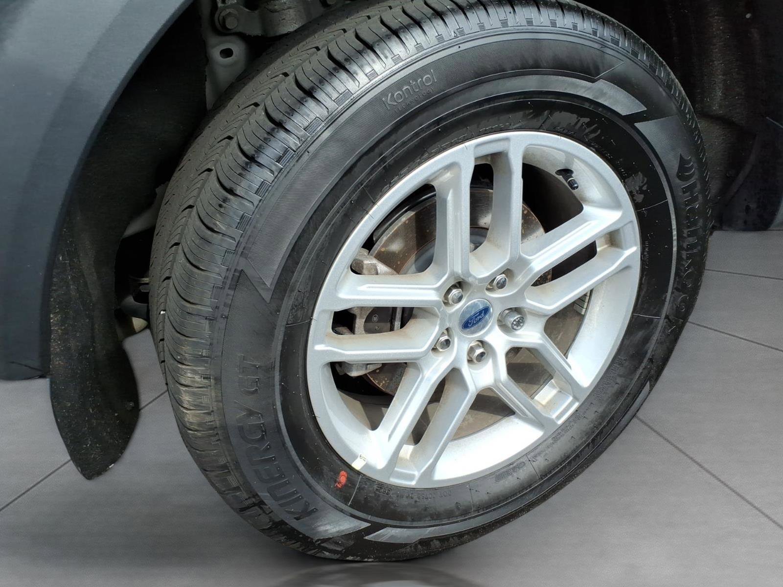 Used 2026 Ford Explorer Active image 5