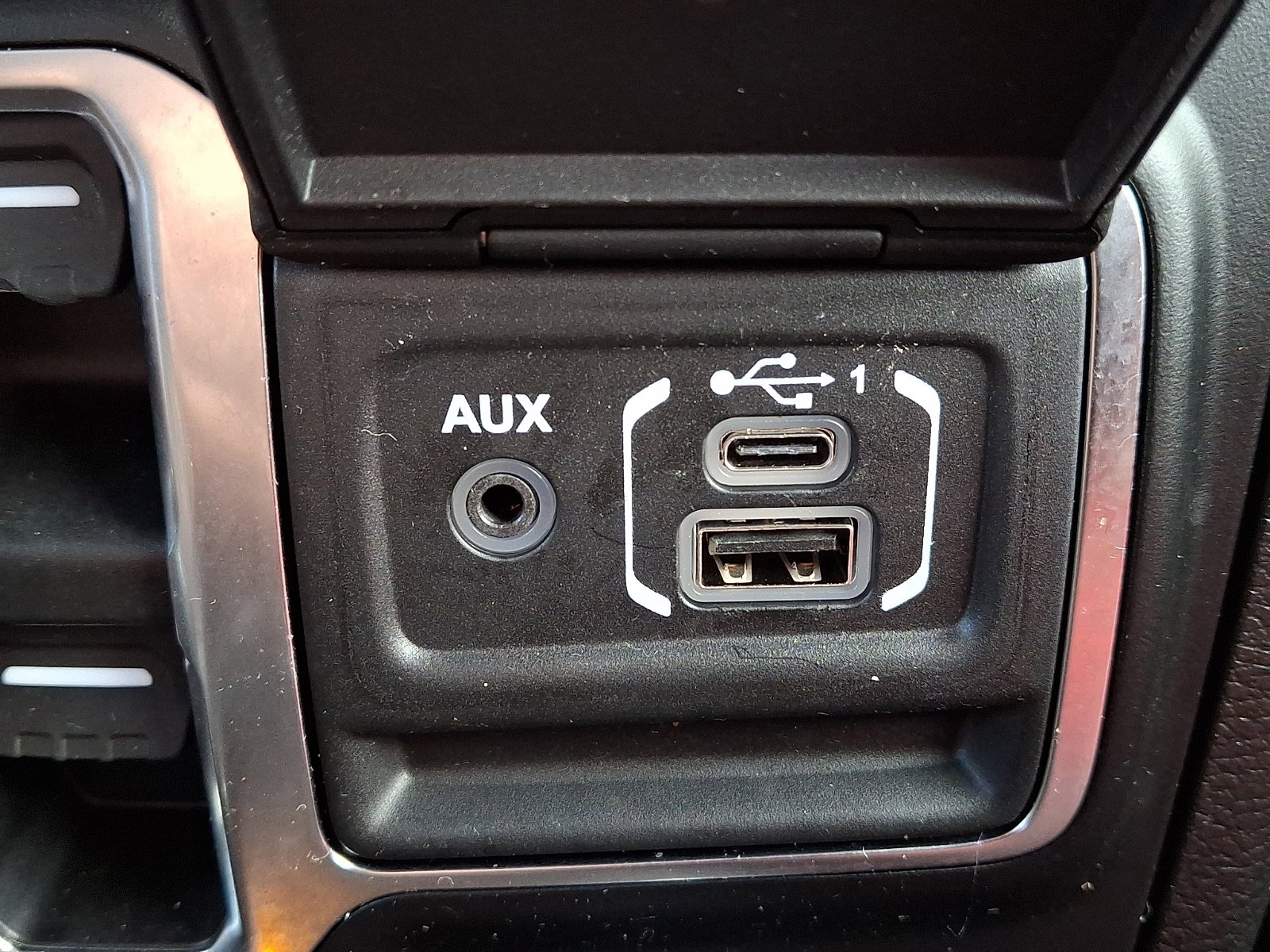 Used 2023 Jeep Wrangler Unlimited Rubicon 392 AWD/4WD image 23