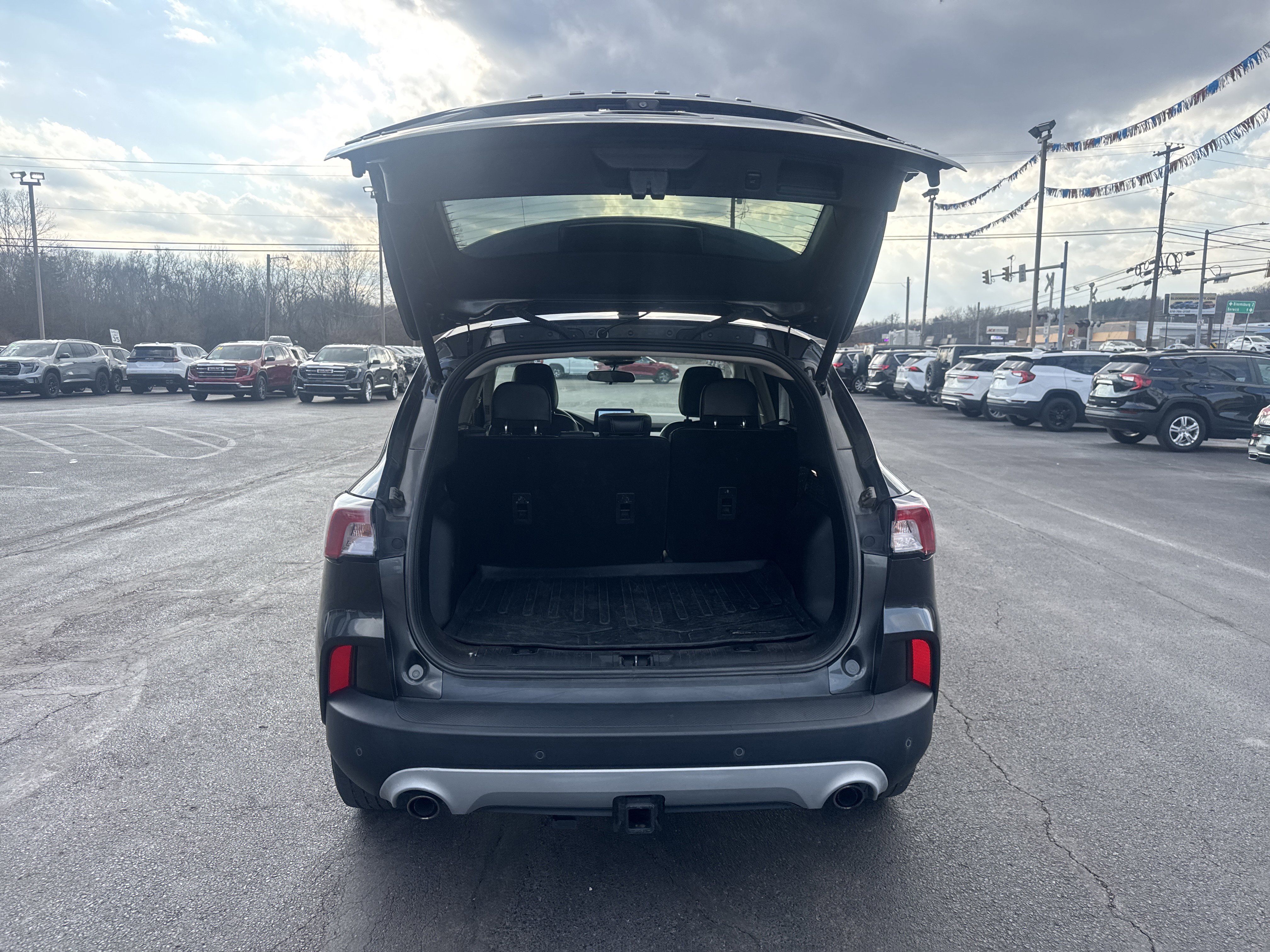 Used 2020 Ford Escape SEL image 5