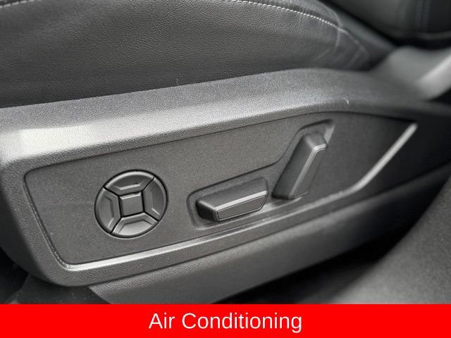 Certified 2025 Audi Q5 Premium Plus w/ Premium Plus AWD/4WD image 17