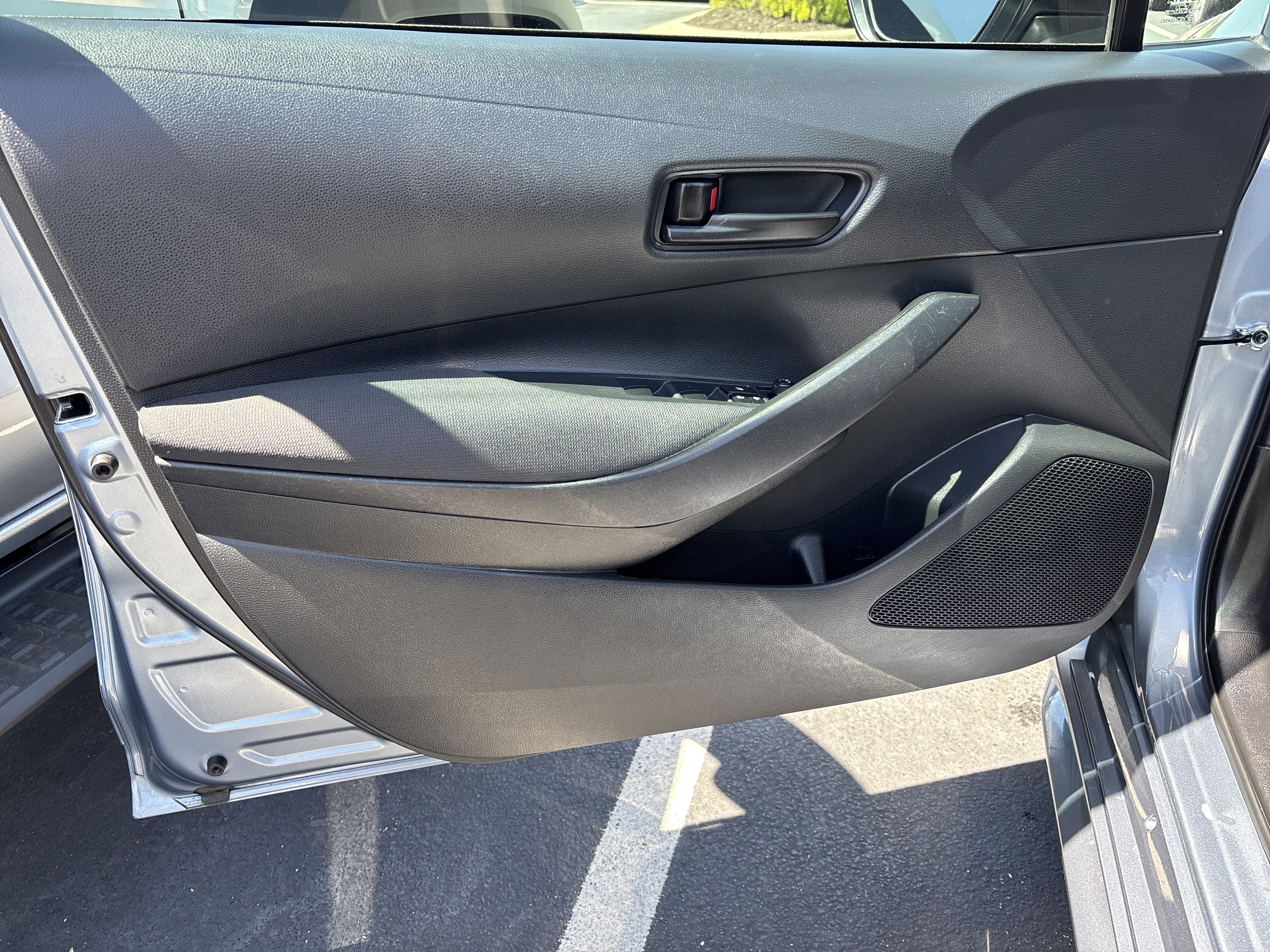 Used 2023 Toyota Corolla LE FWD image 13