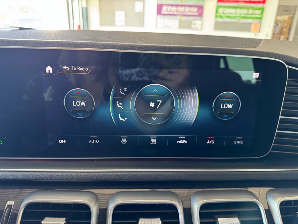 Used 2021 Mercedes-Benz GLE 350 4MATIC image 26