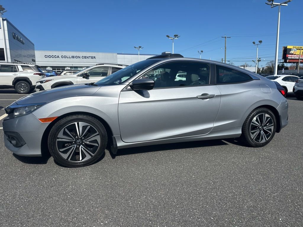 Used 2017 Honda Civic EX-L image 2