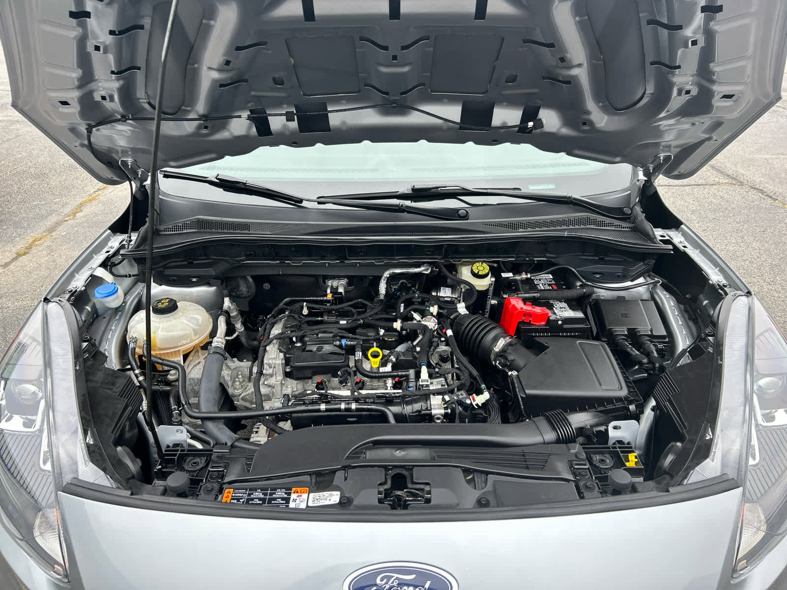 Used 2022 Ford Escape SE w/ Cold Weather Package image 27