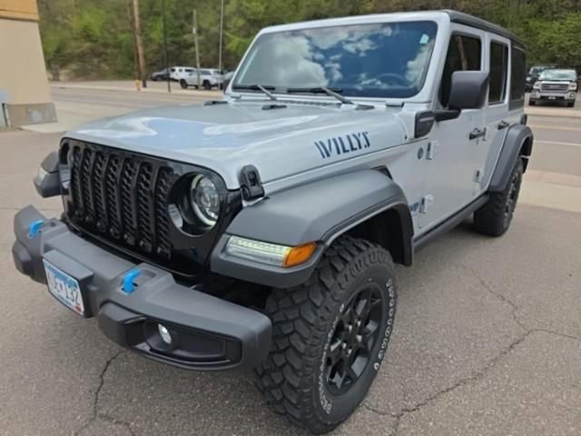 Used 2023 Jeep Wrangler Unlimited w/ Cold Weather Group AWD/4WD image 19