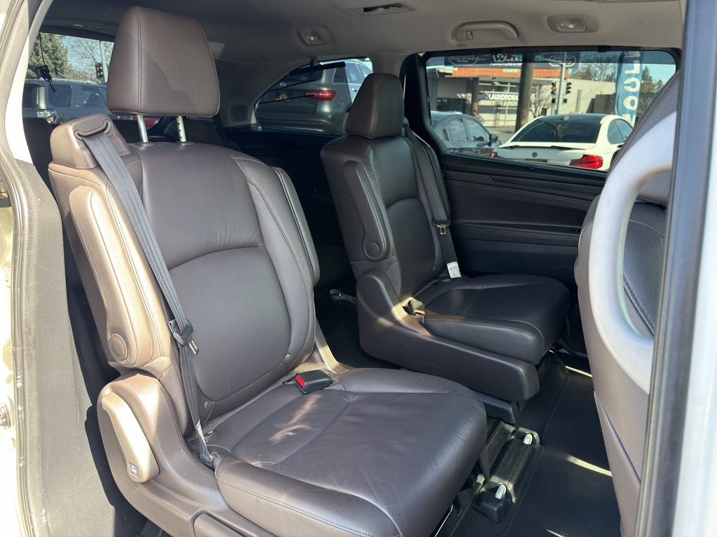 Used 2018 Honda Odyssey Elite image 15