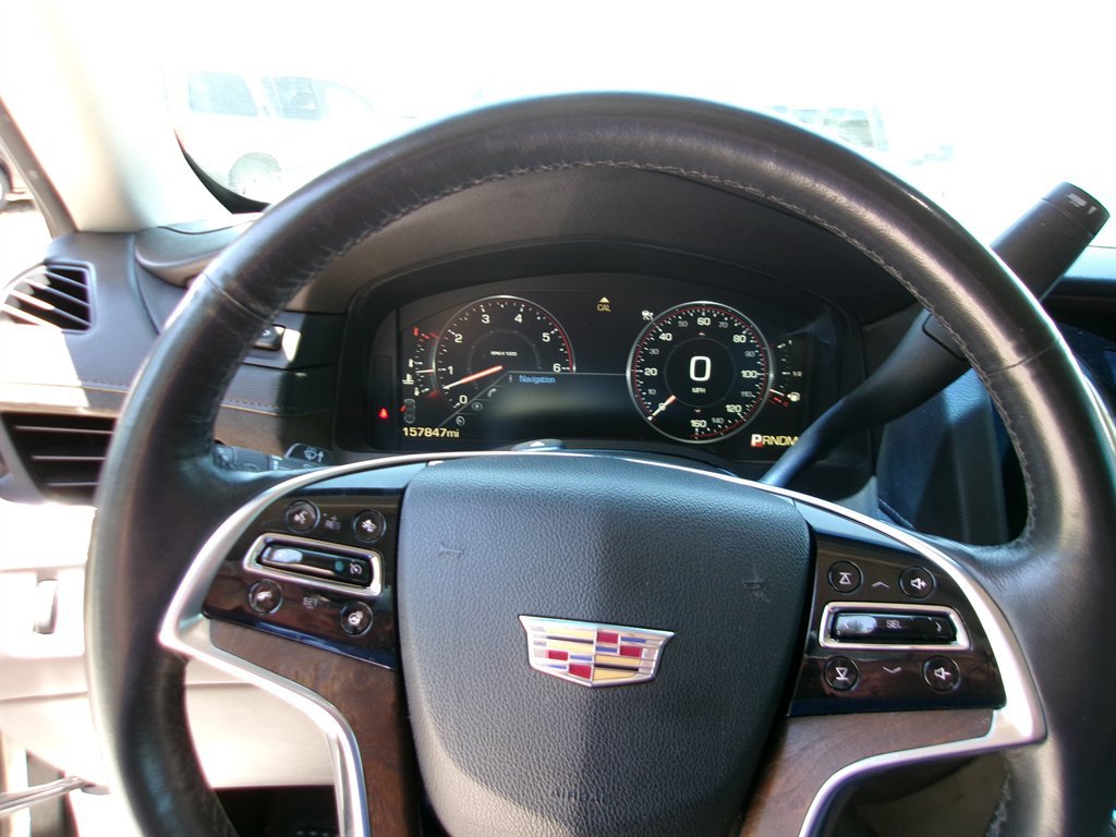 Used 2015 Cadillac Escalade Premium RWD image 23