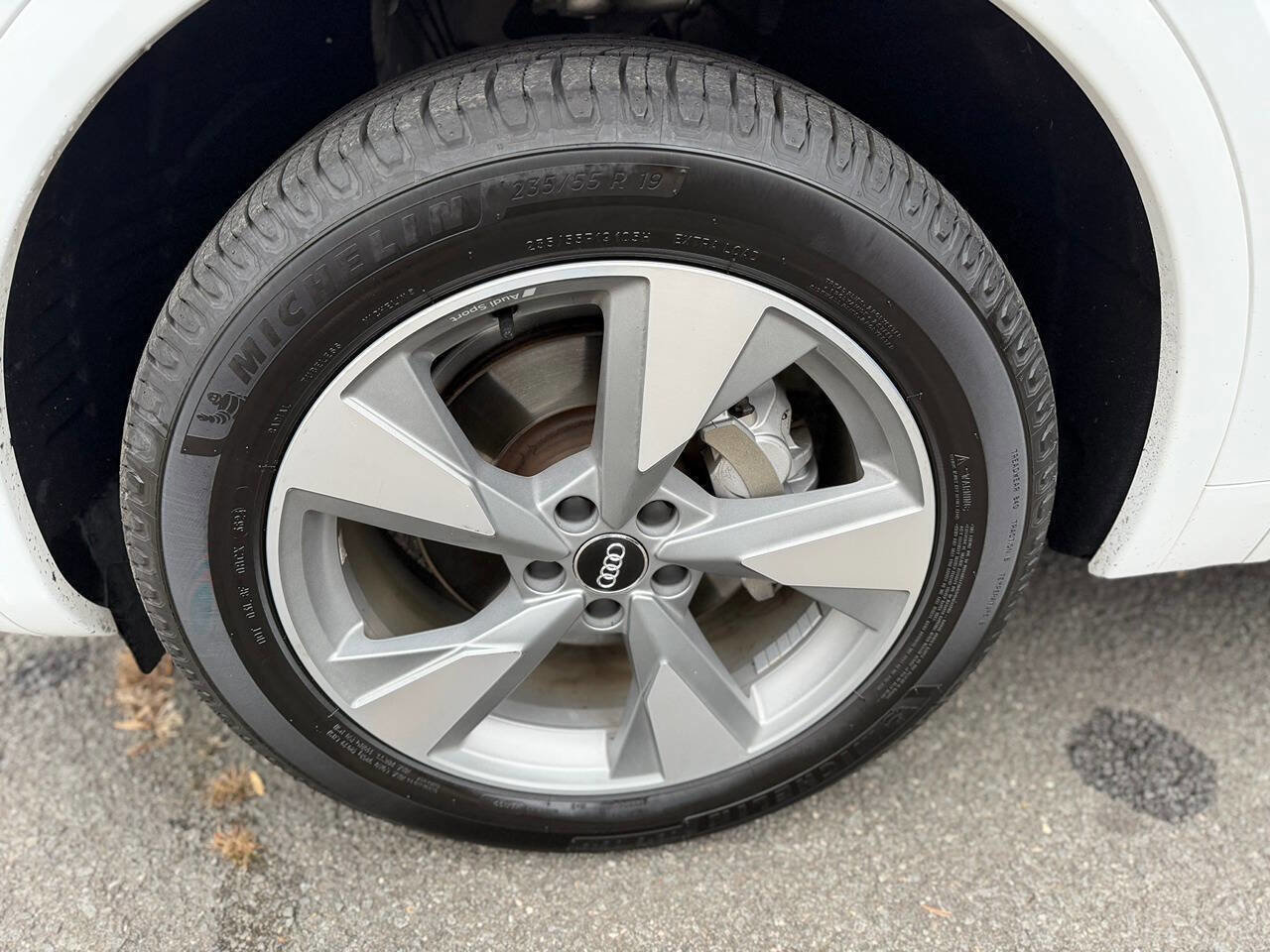 Used 2020 Audi Q5 2.0T Premium w/ Titanium Sport Package image 12