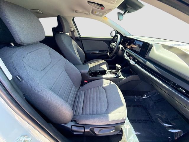 Used 2025 Kia K4 EX FWD image 25