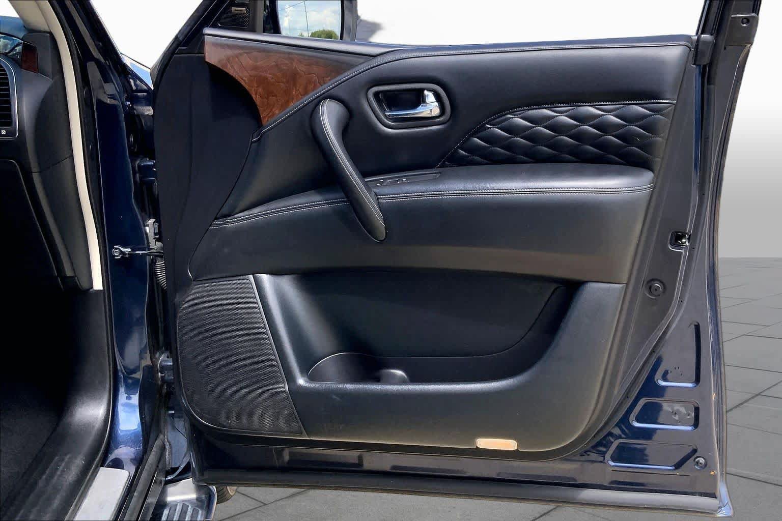 Used 2019 INFINITI QX80 Luxe w/ 22" Wheel Package RWD image 23