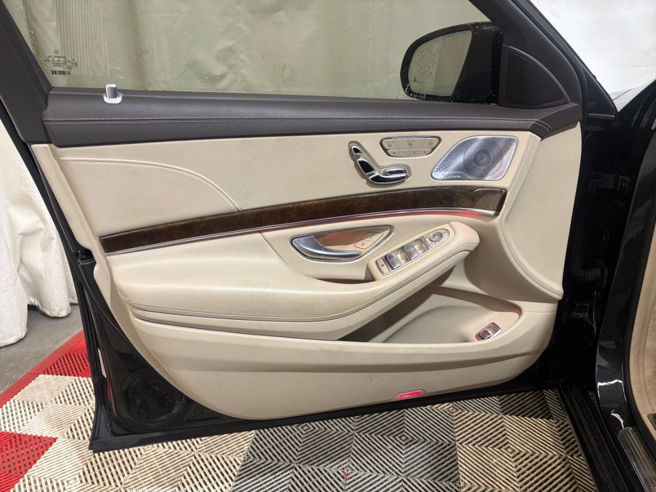 Used 2015 Mercedes-Benz S 550 4MATIC Sedan image 8