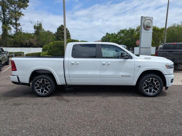 New 2026 RAM 1500 Laramie AWD/4WD image 3