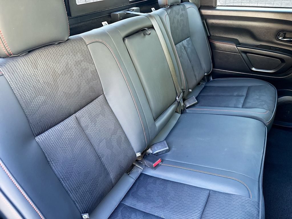 Used 2024 Nissan Titan PRO-4X AWD/4WD image 27