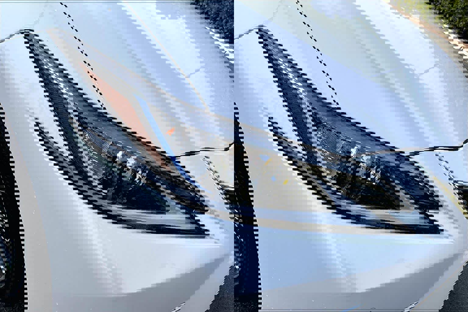 New 2025 Lexus ES 300h w/ Premium Package image 21