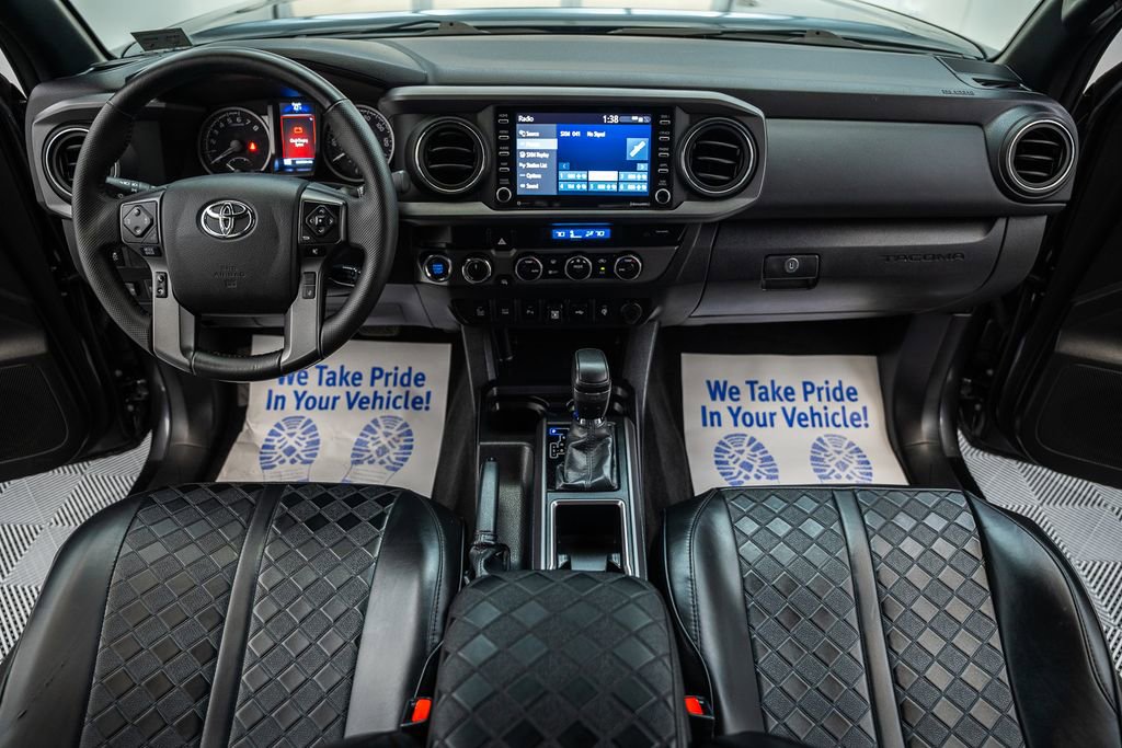 Used 2023 Toyota Tacoma TRD Off-Road w/ Technology Package AWD/4WD image 24