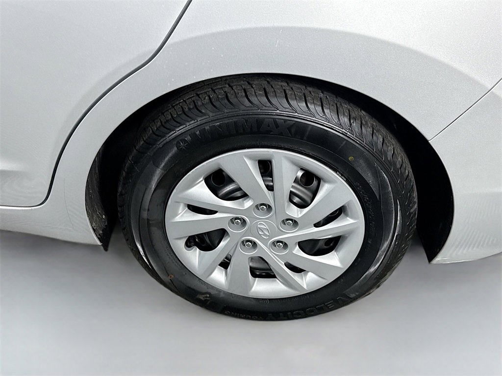 Used 2019 Hyundai Elantra SE image 31