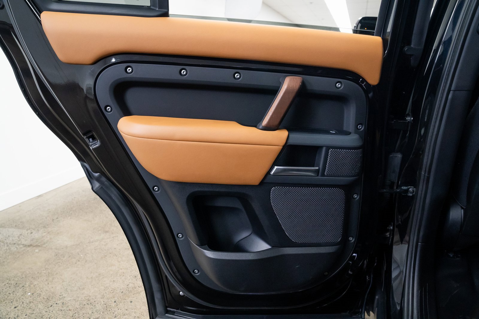 Used 2021 Land Rover Defender 110 X image 20