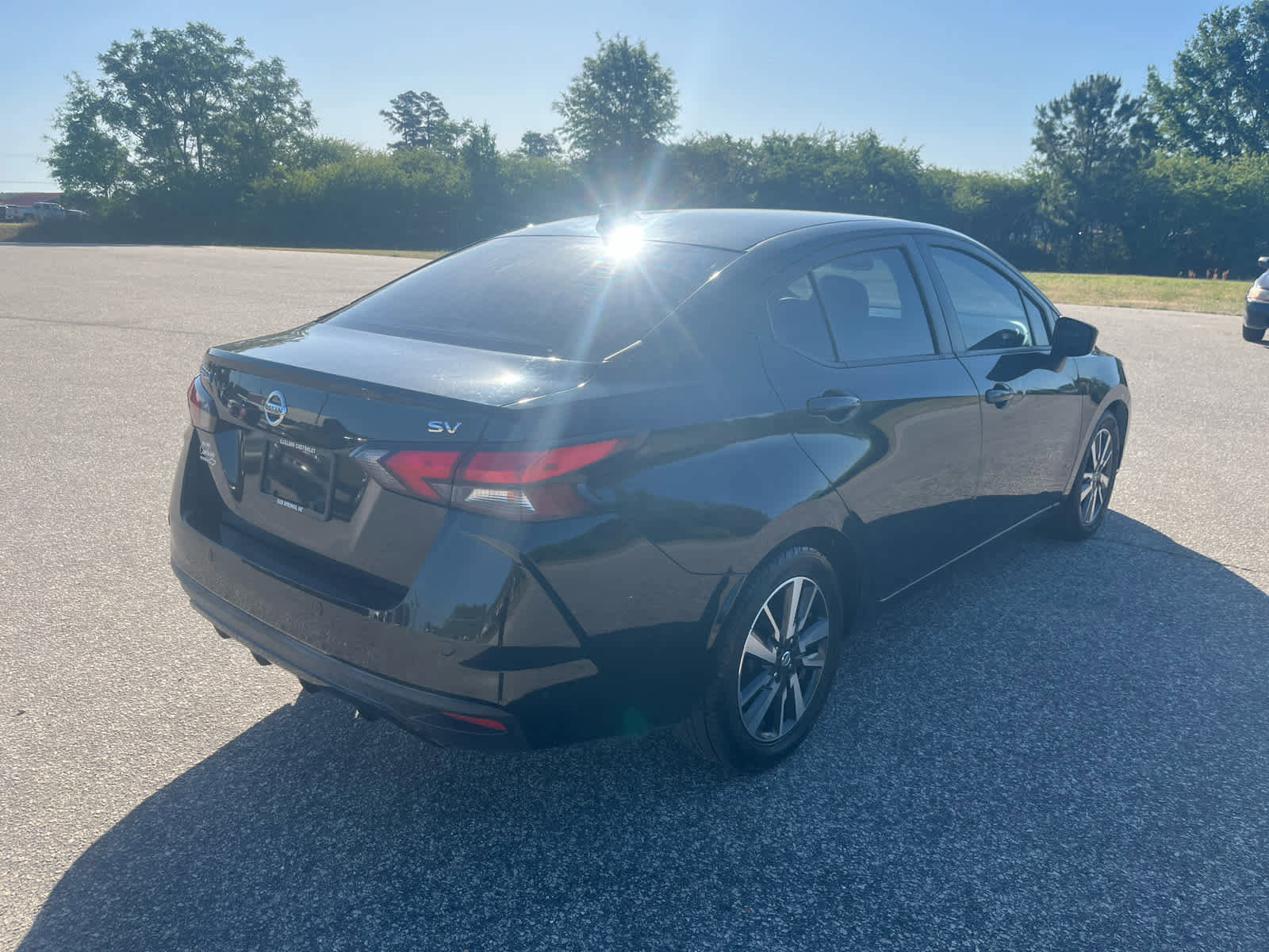 Used 2020 Nissan Versa SV image 7