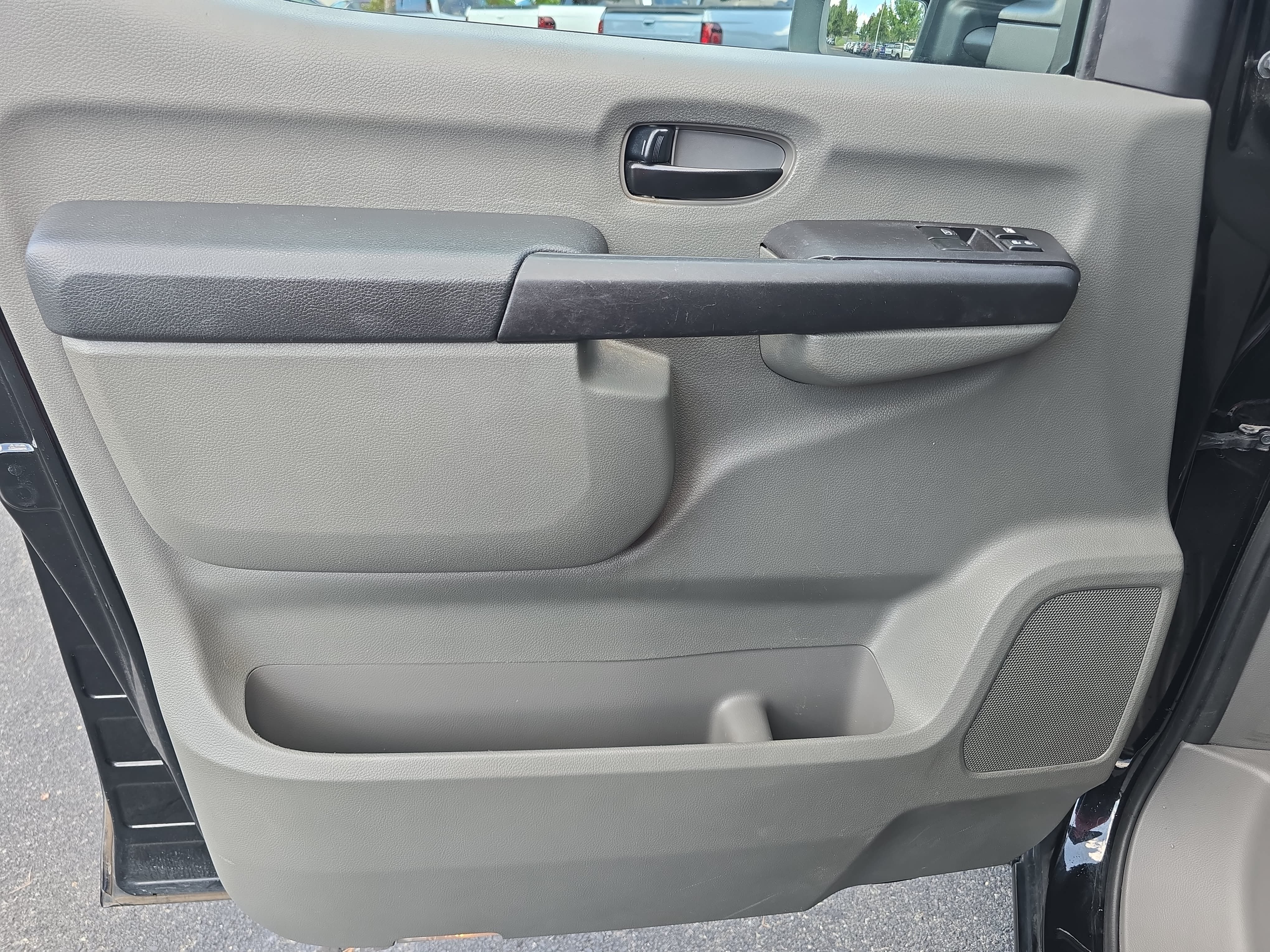 Used 2021 Nissan NV 3500 SL RWD image 26