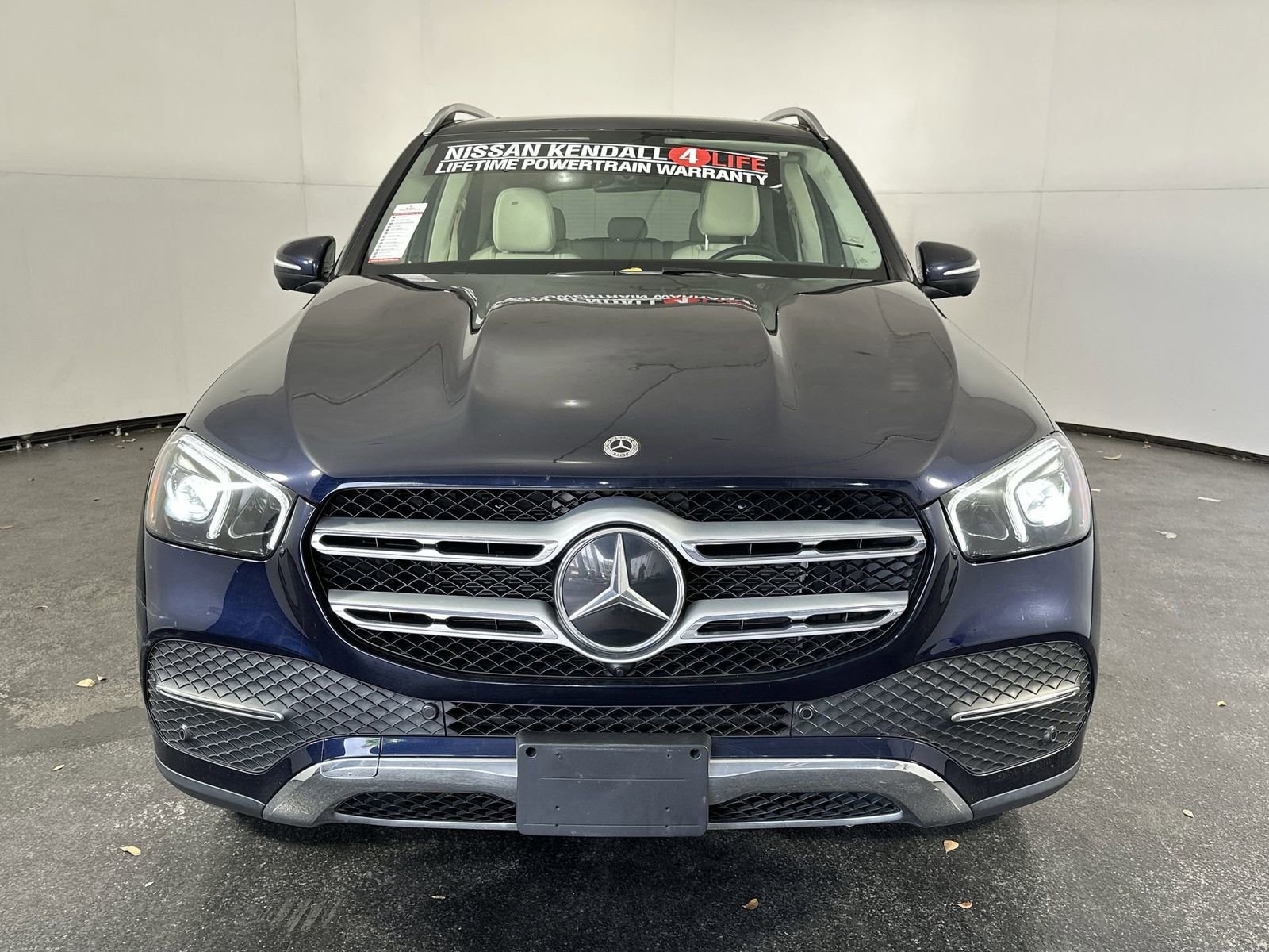 Used 2021 Mercedes-Benz GLE 350 w/ Premium Package image 4
