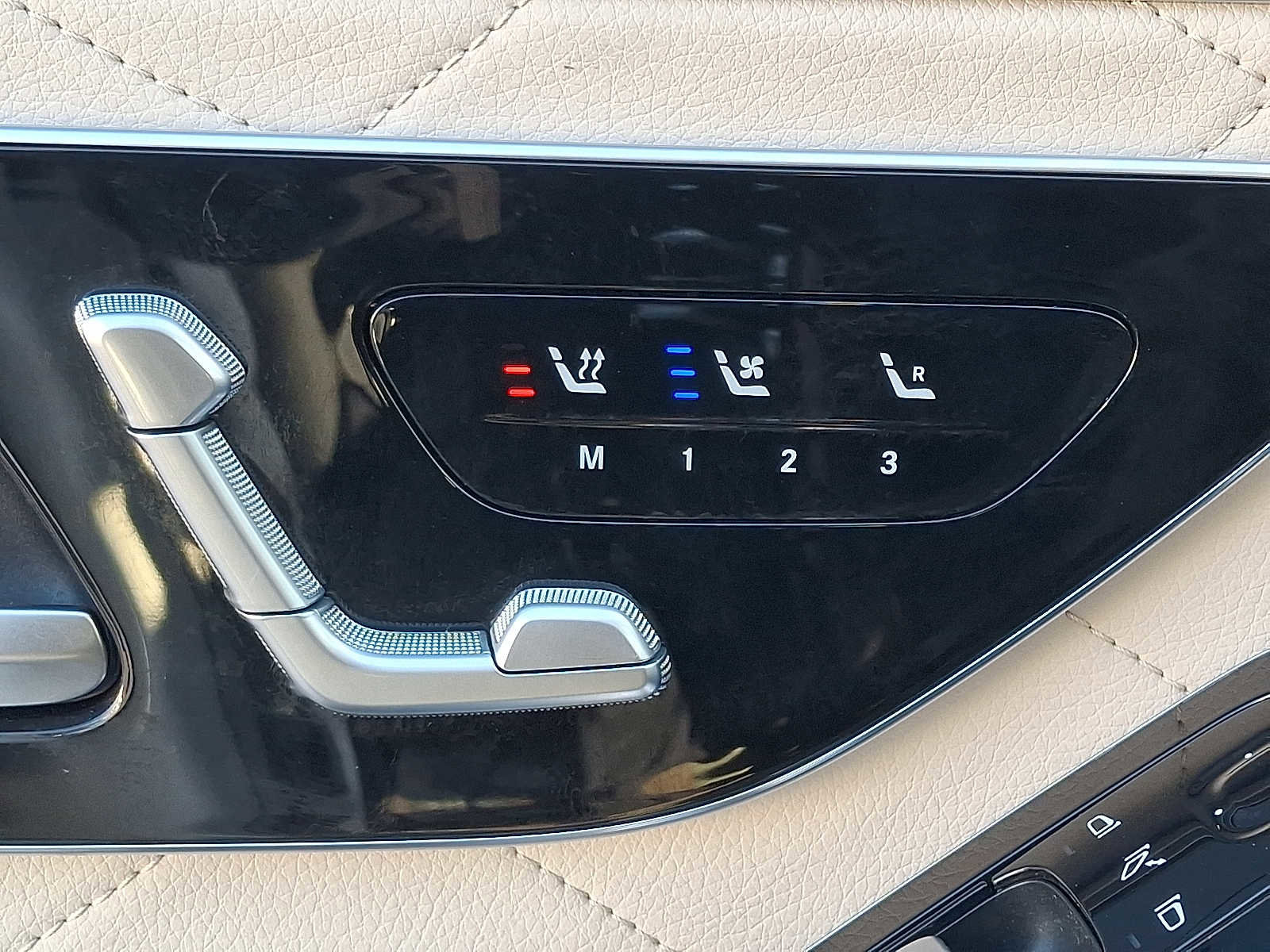 Used 2021 Mercedes-Benz S 580 4MATIC Sedan image 26