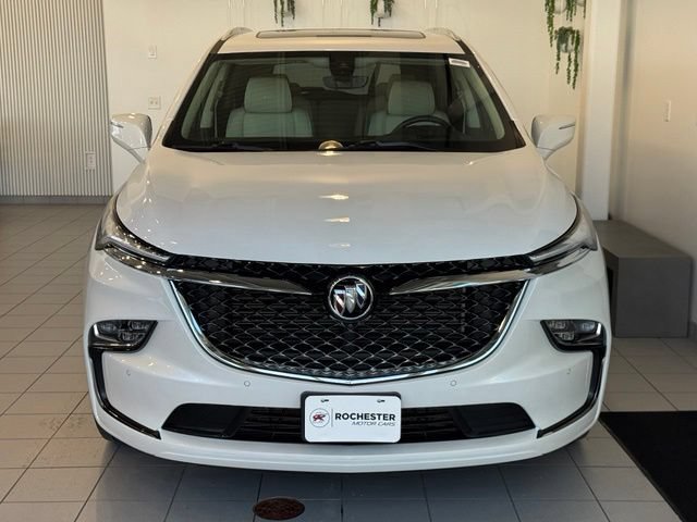 Used 2022 Buick Enclave Avenir w/ Avenir Technology Package AWD/4WD image 41