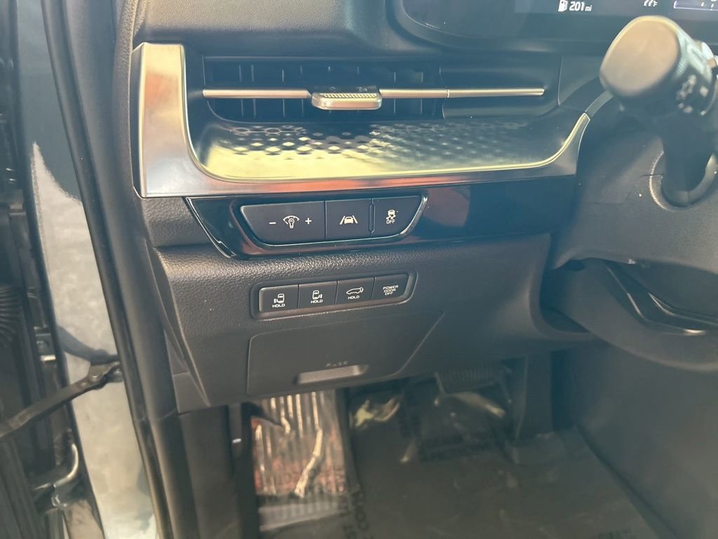 Used 2022 Kia Carnival SX Prestige image 43