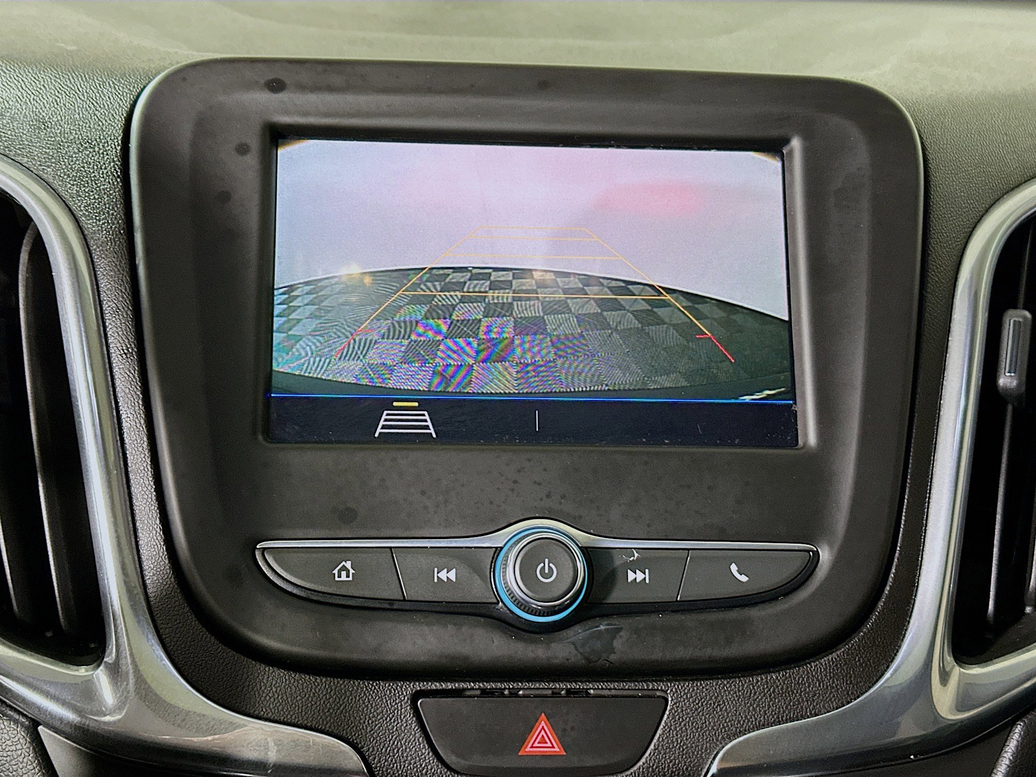 Used 2020 Chevrolet Equinox LT FWD image 25