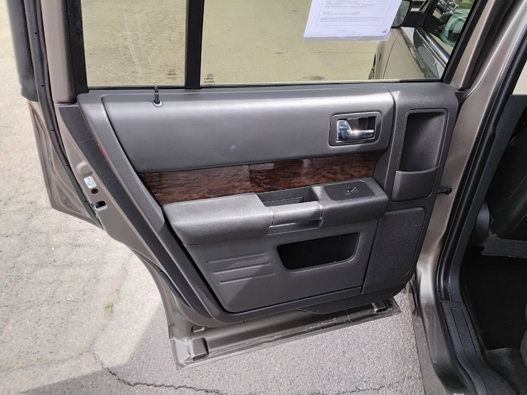 Used 2013 Ford Flex Limited AWD/4WD image 21
