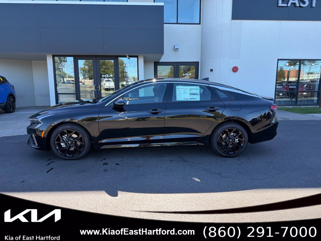 New 2027 Kia K5 GT-Line FWD image 2