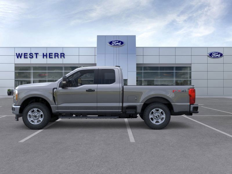 New 2026 Ford F250 XLT w/ FX4 Off-Road Package image 3