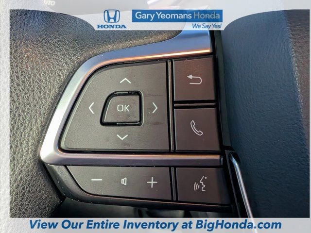 Used 2020 Toyota Highlander L FWD image 32