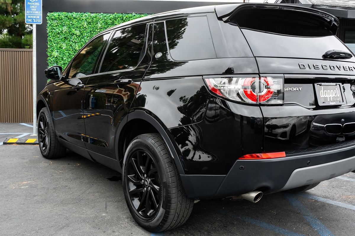 Used 2017 Land Rover Discovery Sport SE AWD/4WD image 8