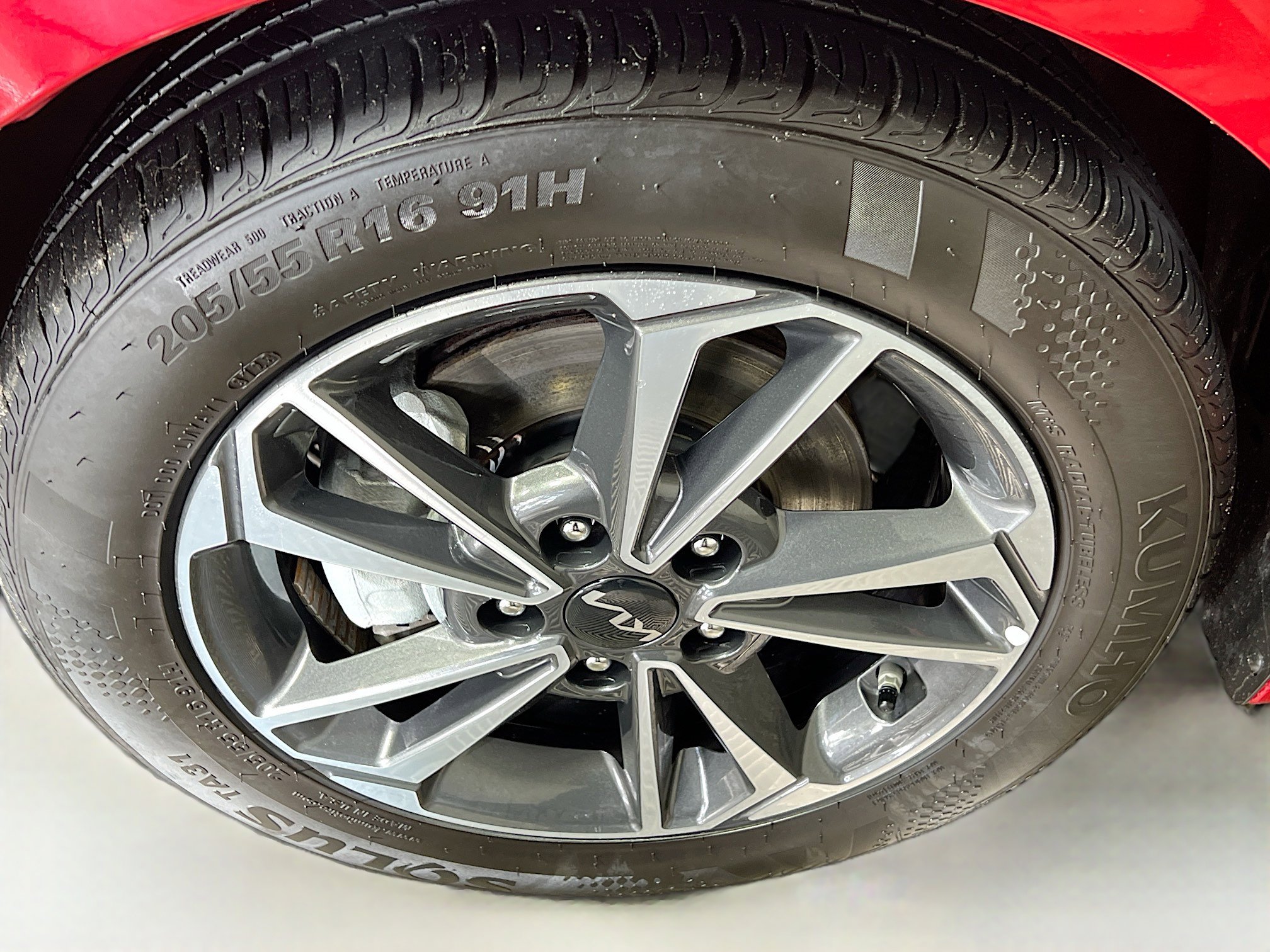 Used 2024 Kia Forte LXS image 14