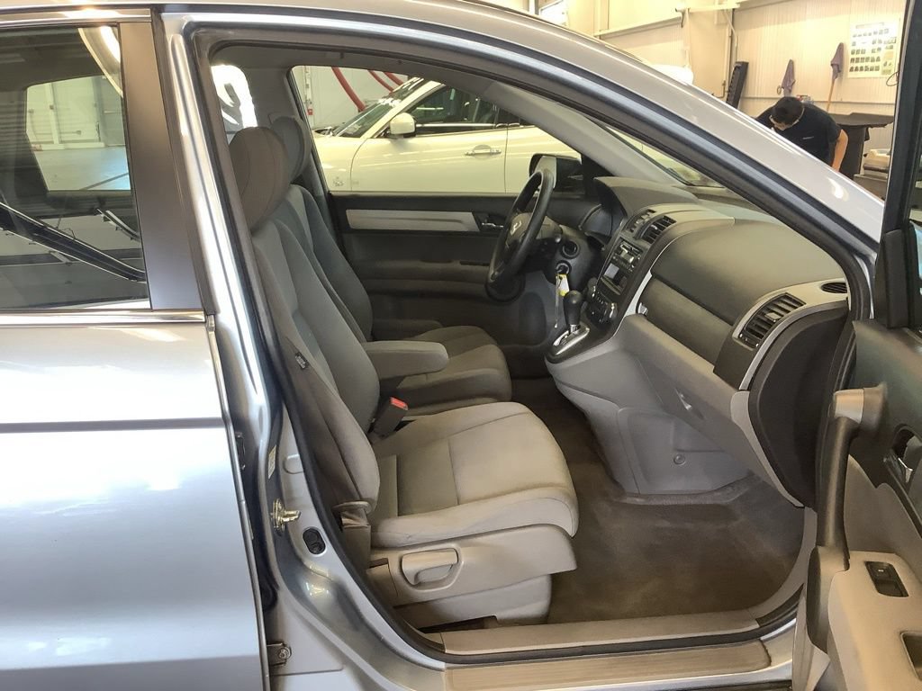 Used 2010 Honda CR-V LX image 15